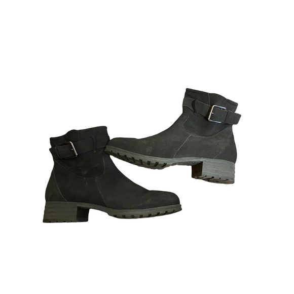 Clarks Shoes - Clark’s black boots